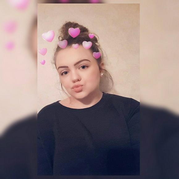 Meet your Posher, Taylor - Picture 1 of 1